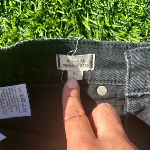 Madewell high rise denim shorts - Picture 4 of 4